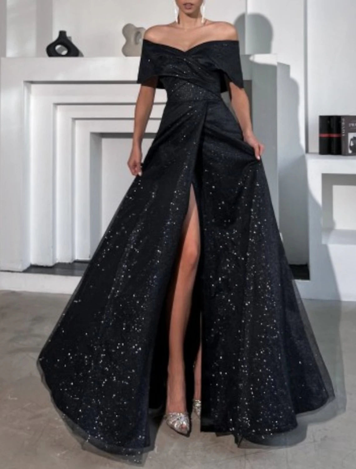 A-Line Evening Gown Party Dress Glittering Black Dress Plus Size Wedding Prom Floor Length Sleeveless Off Shoulder Fall Wedding Reception Tulle with Sequin Slit