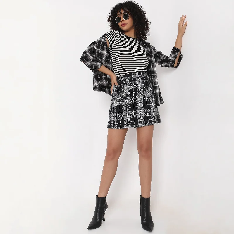 Regular Fit Checkered Mid Rise Skirt